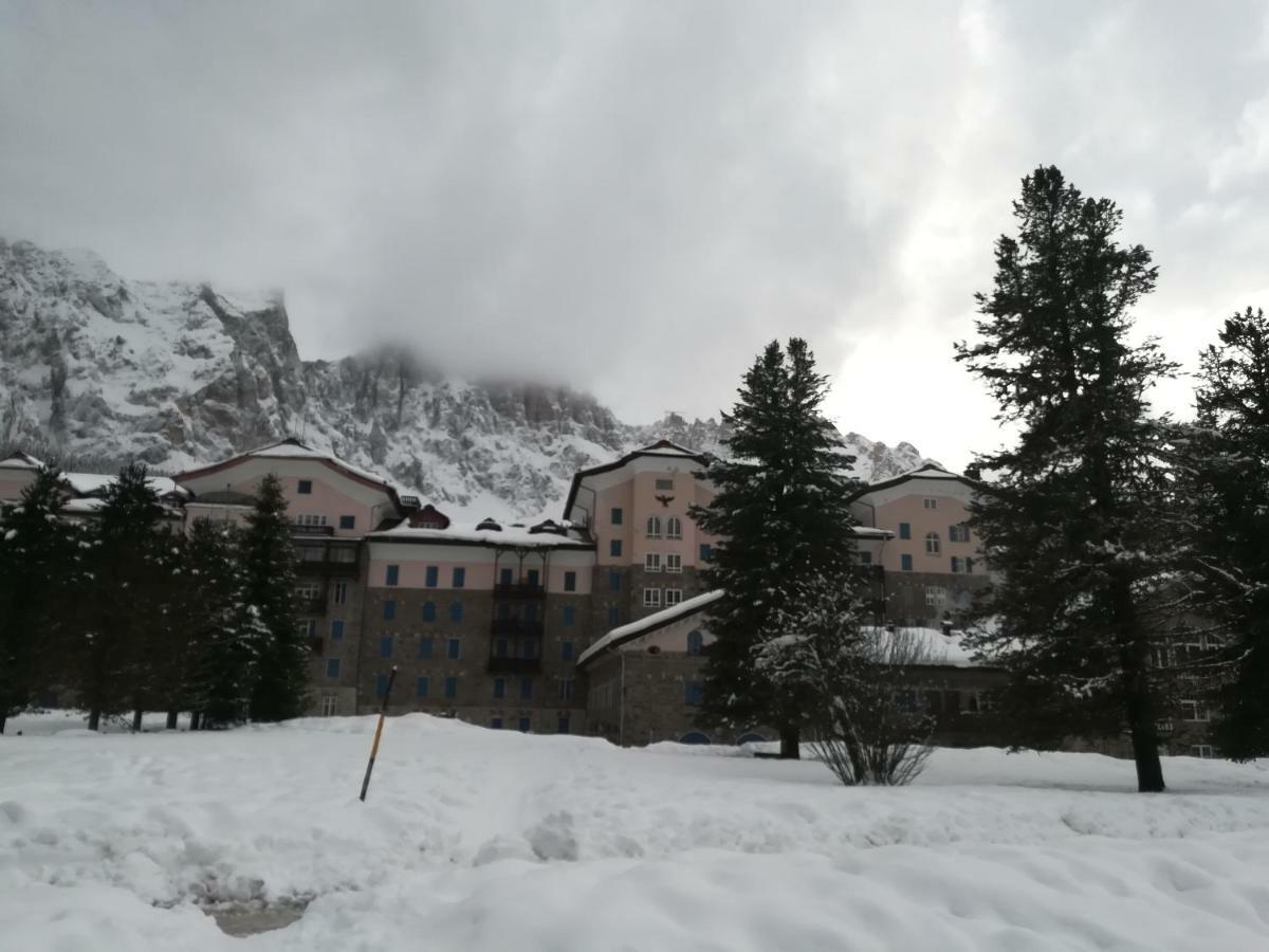 Residence Grand Hotel Carezza 노바레반떼 외부 사진