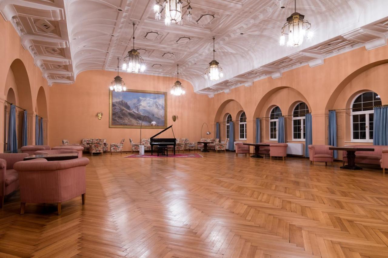 Residence Grand Hotel Carezza 노바레반떼 외부 사진